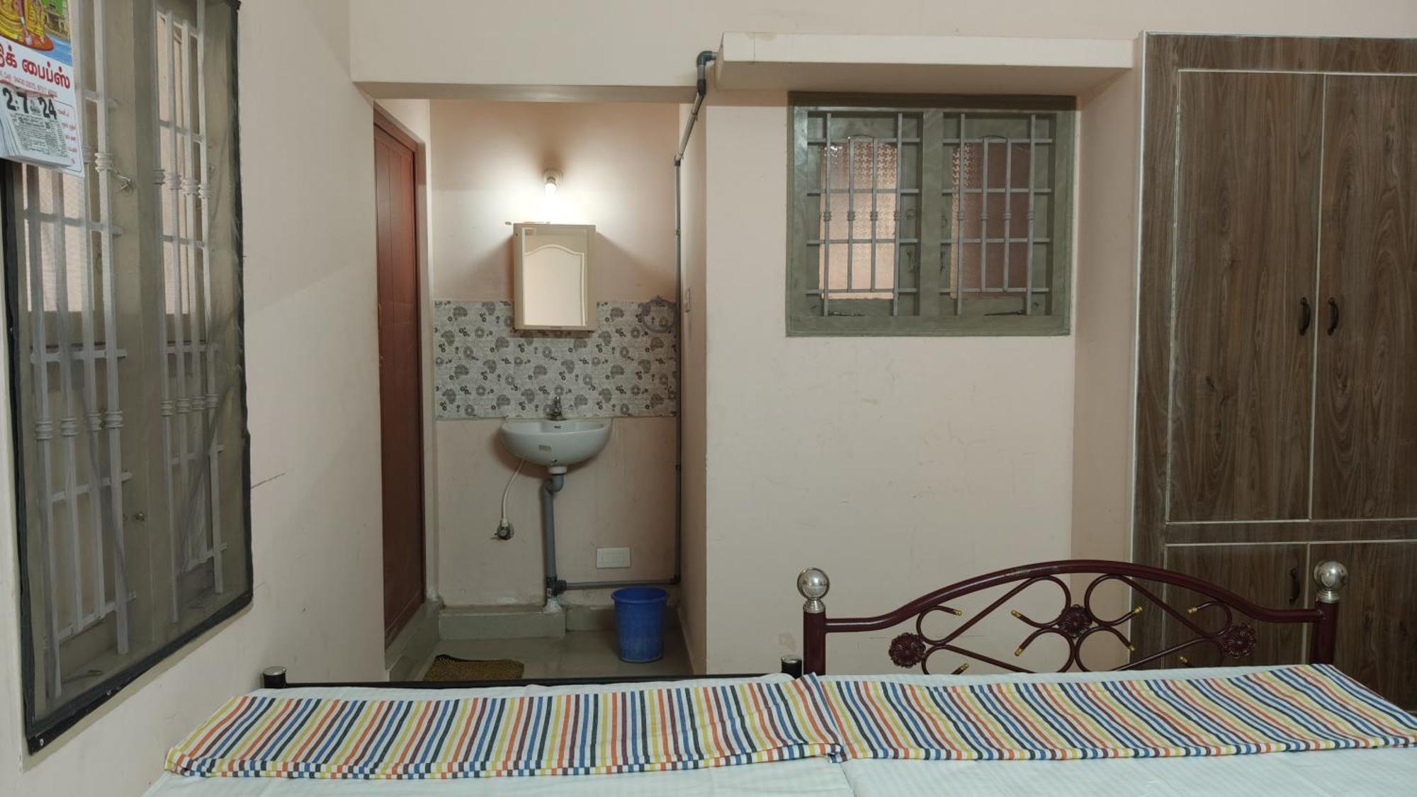 Dheeksha Homestay Tiruvannāmalai Dış mekan fotoğraf
